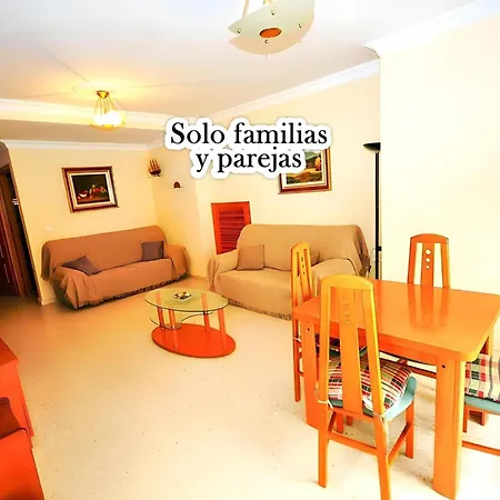 Con Garaje En Conil Apartment